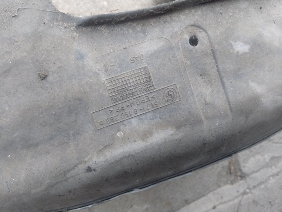 BMW 7 E38 nadkole przód lewe lift