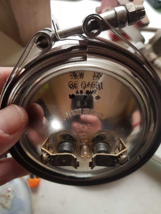 2 Lampadas Vintage de avião Ge  Q4631  13V 250W novas
