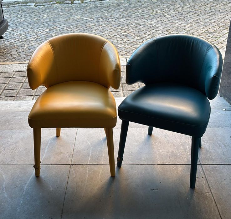 2 Cadeiras Couro Shell — Teal + Amarela | Retro Mid-Century | Porto