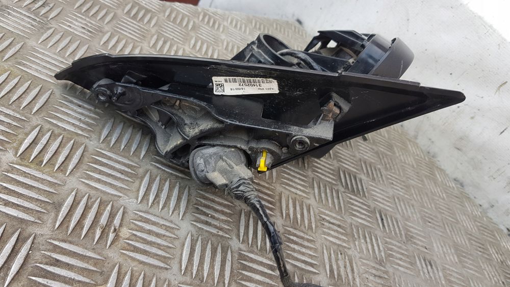 Volvo V60 Lusterko Prawe Europa 6 Pin