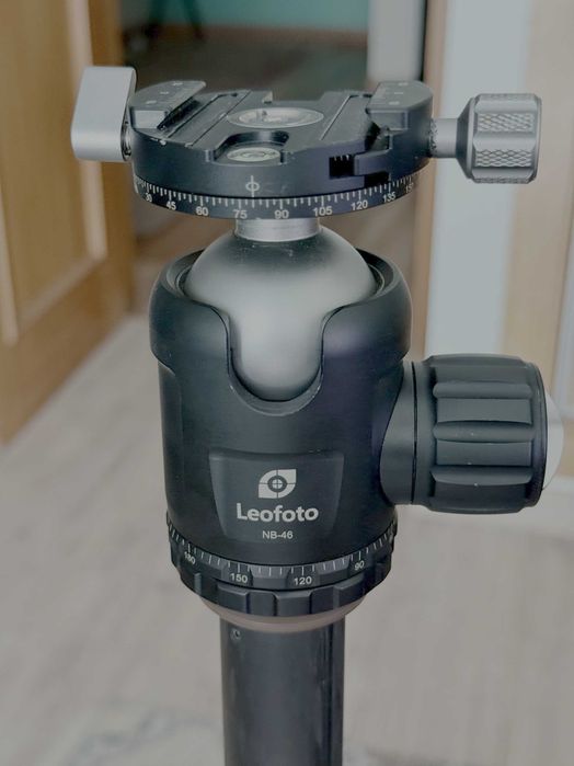 Tripé (e monopé) Leofoto LN-324CT — Fibra de Carbono
