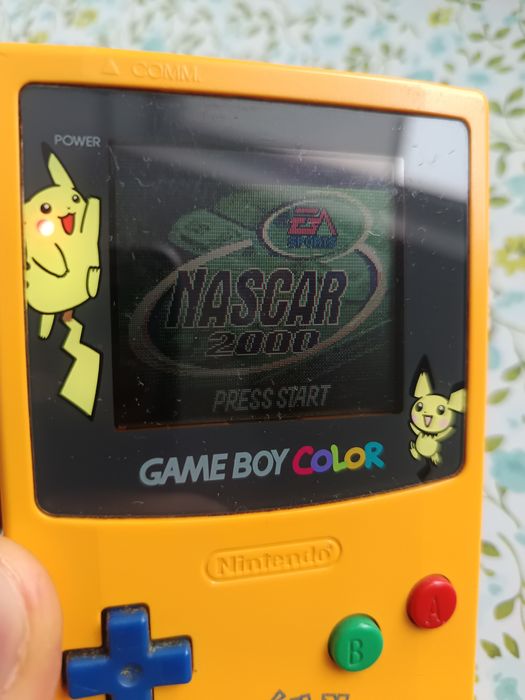 Gameboy color Pikachu edition