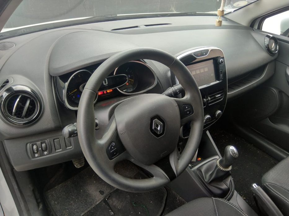 RENAULT CLIO IV - 2015 - Para Peças