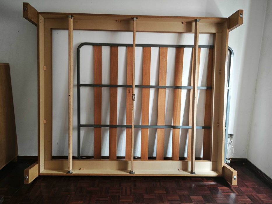 Cama Casal para colchão 200x160cm. Design Japones.