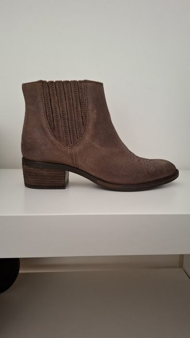 Botins FOREVA como NOVAS