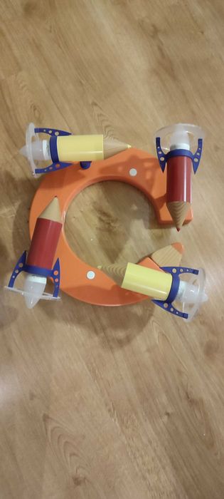 Lampa sufitowa dla dziecka - kredka