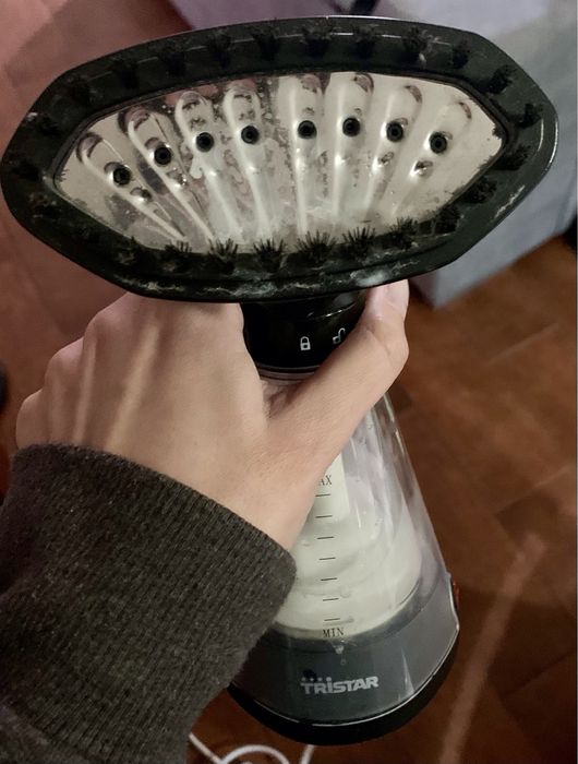 Ferro a vapor vertical Tristar