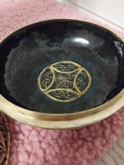 Бронзовая шкатулка