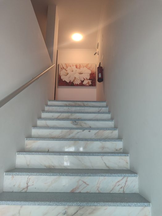 RESERVADO Aluga-se escritório