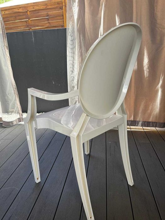 Kartell Louis Ghost – 2 cadeiras