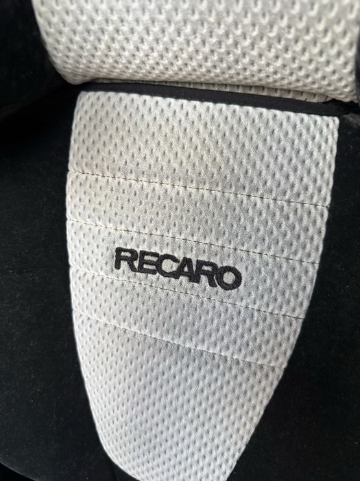 Дитяче автокрісло Recaro Monza Nova 2 Seatfix (група 2/3, 15–36 кг, ISOFIX)