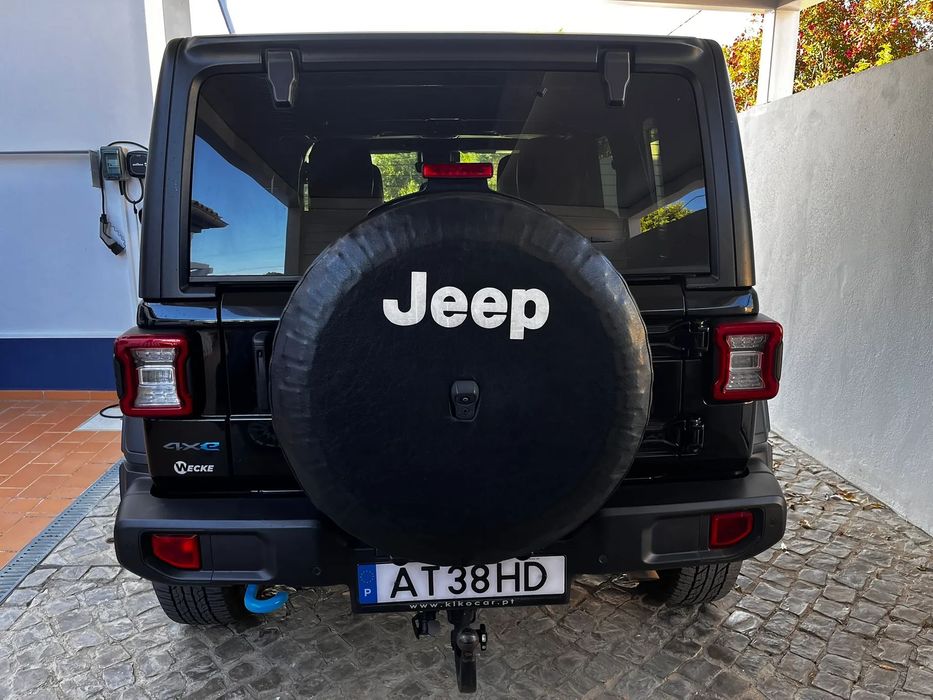 Jeep Wrangler528028244431360005