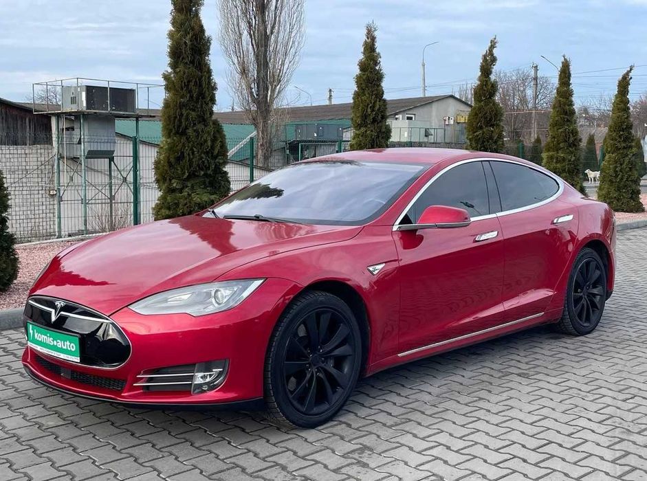 Продам Tesla S 2014. Можна в розстрочку, під викуп