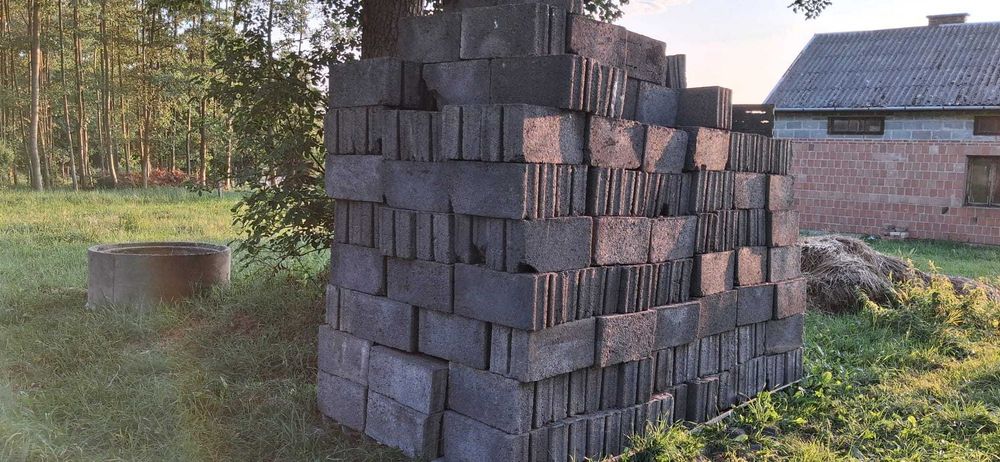 Pustaki żużlowe po 4 zł/szt.