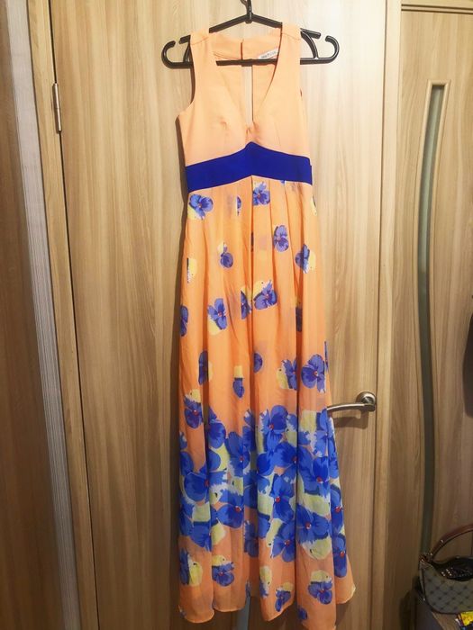 Платья в пол размер S           .