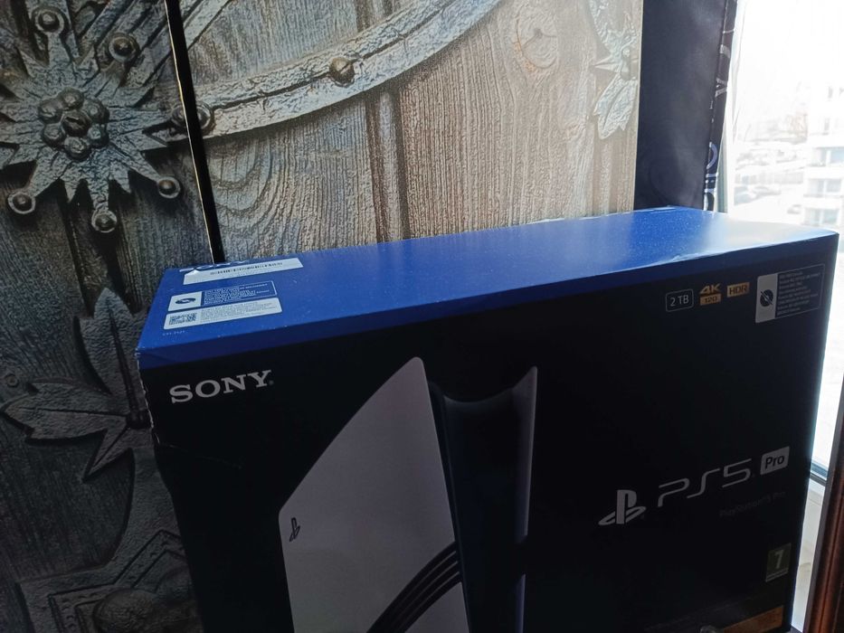 PS5 pro sprzedam 2tb