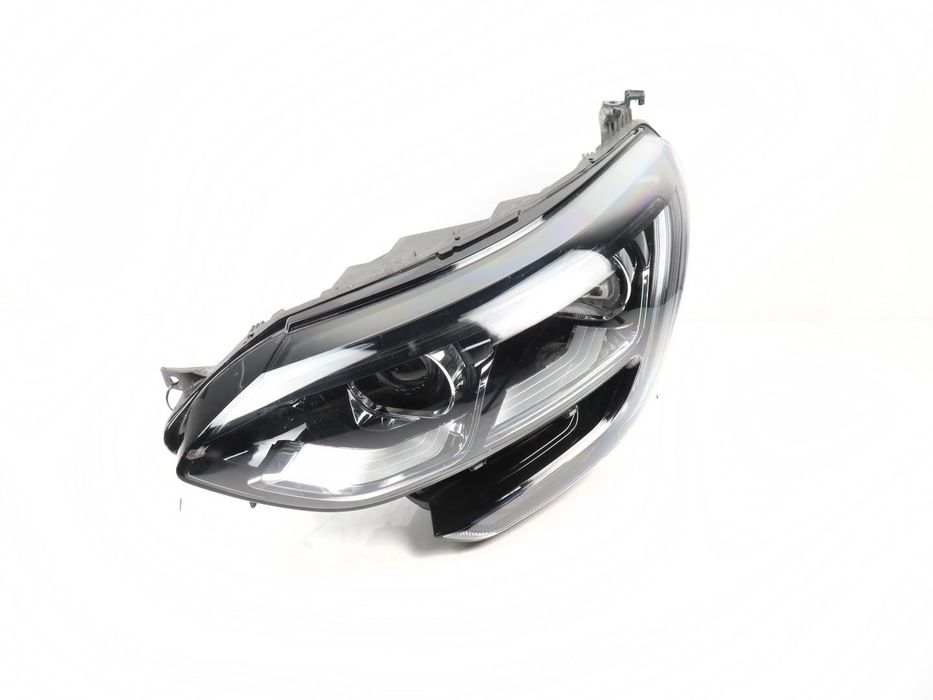 Farol Normal Renault Megane Iv Hatchback Ref: 260607505R 2015 - 2026