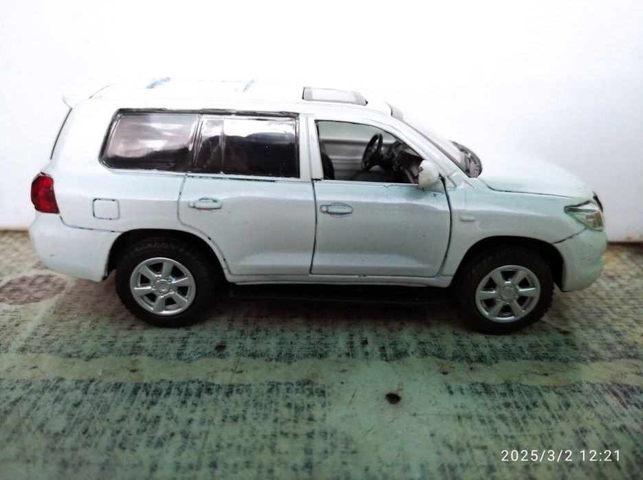 Машинки дитячи..