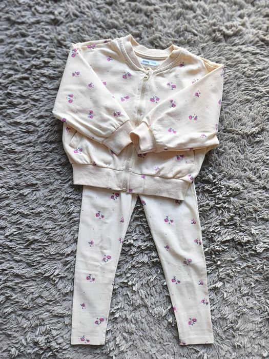 Zestaw leginsy + bluza Sinsay r.110