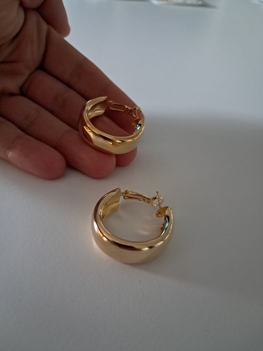 Koła grube złote kolczyki