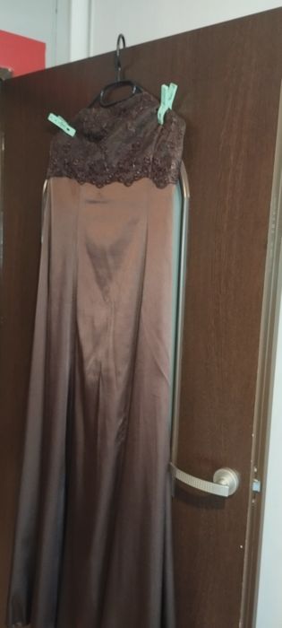 Elegancka suknia wieczorowa z bolerkiem
