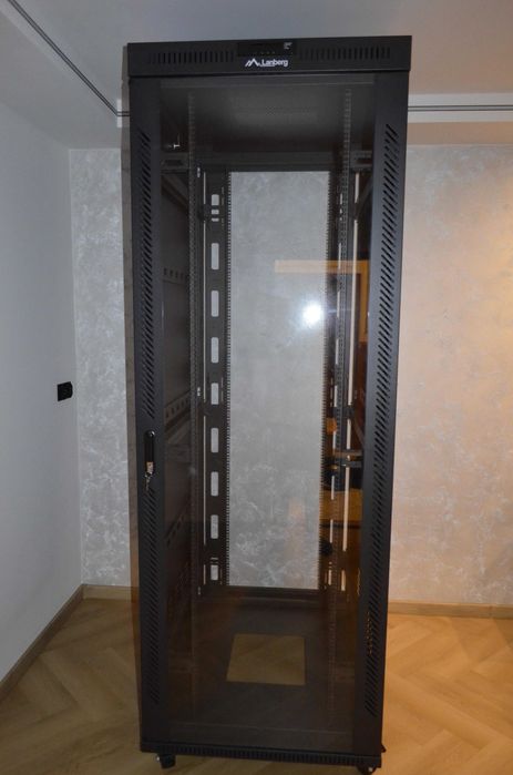 Szafa rack serwerowa 19" Lanberg 47U 800x1200 czarna na kółkach
