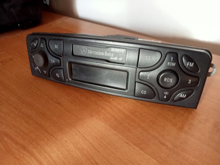 Mercedes Benz audio 10, w203