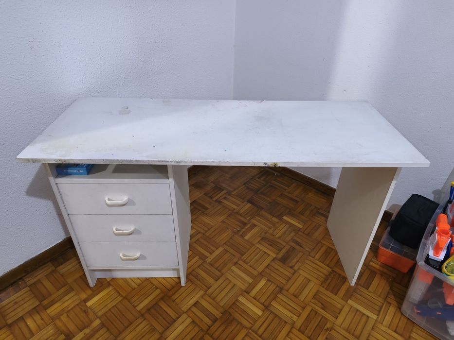 Secretária branca 3 gavetas