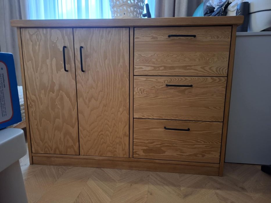 Komoda z litego drewna