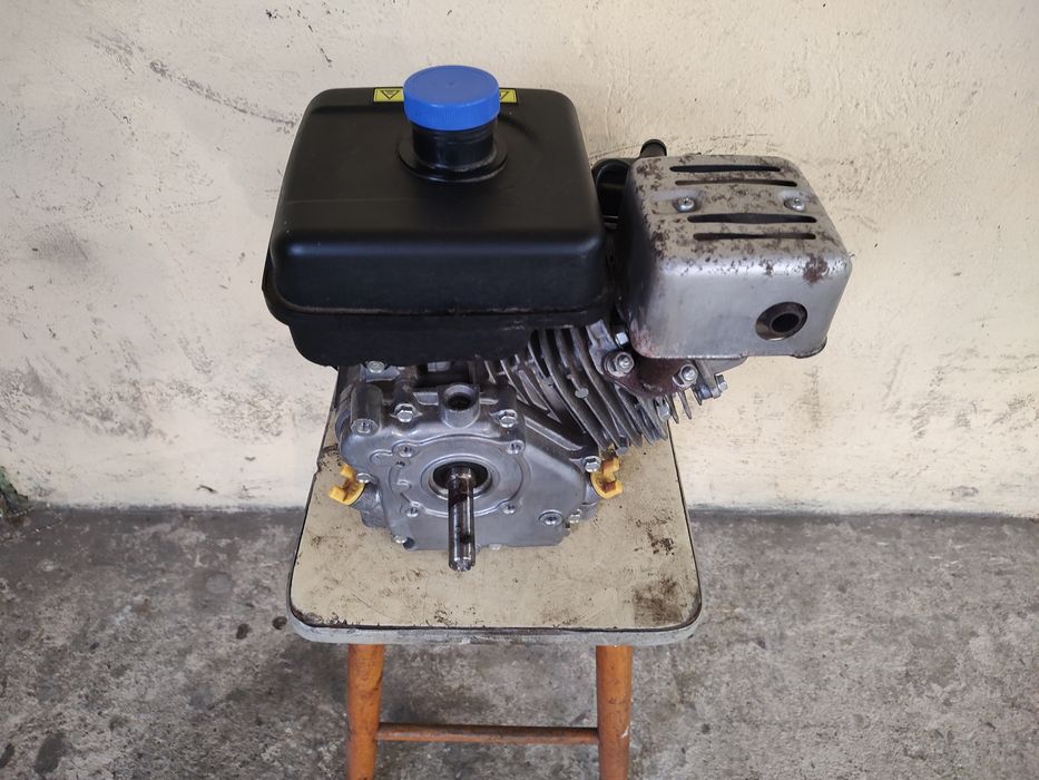 Silnik Kawasaki fj100d poziomy wał 16mm Oryginalny