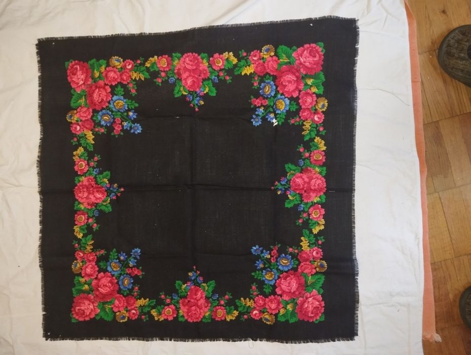 Платки,хустка шерстяні,  нові,ссср , старые разные