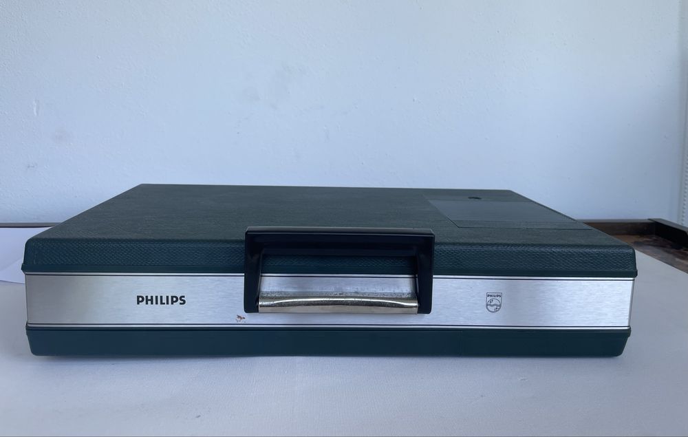 Gira Discos Philips 22GF403