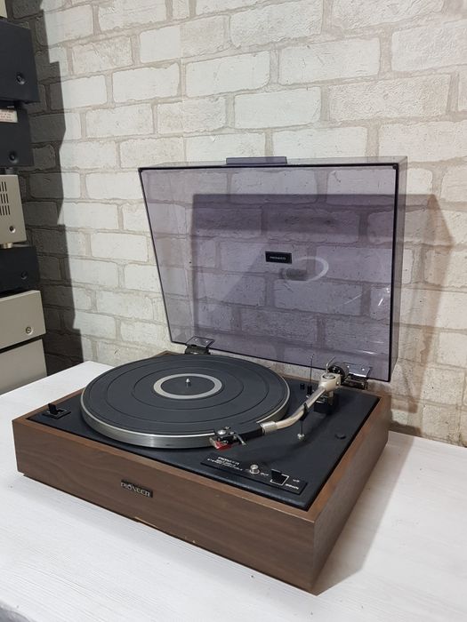 Вініловий програвач/виниловый проигрыватель  Pioneer PL-15 б/у з Німеч
