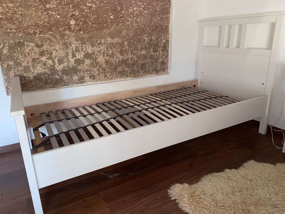 Estrutura de cama Ikea HEMNES (SEM COLCHÃO)