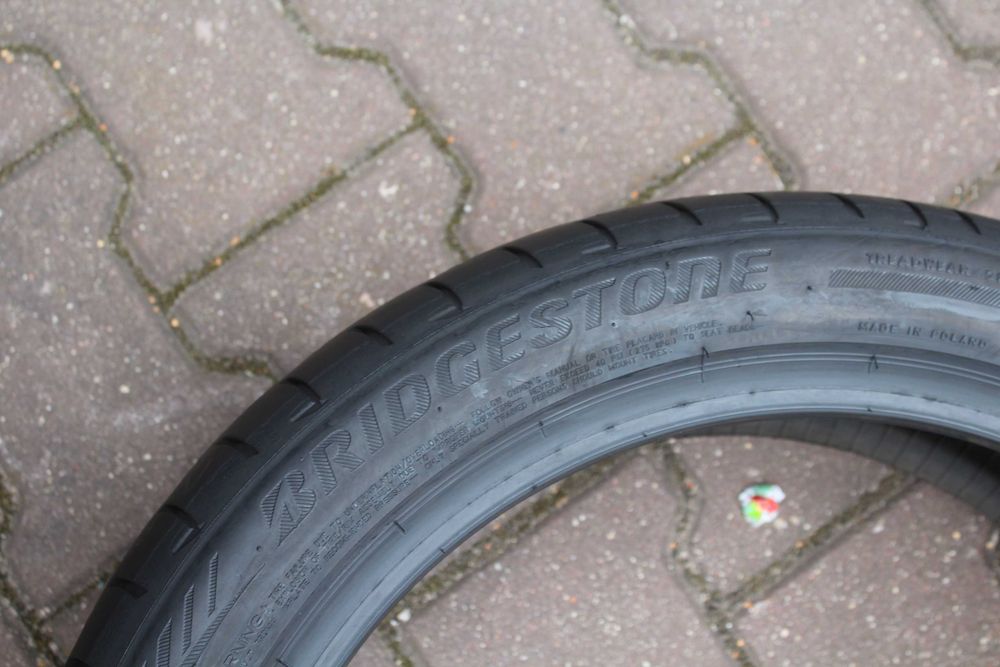 225 45 R18 Bridgestone Potenza S001