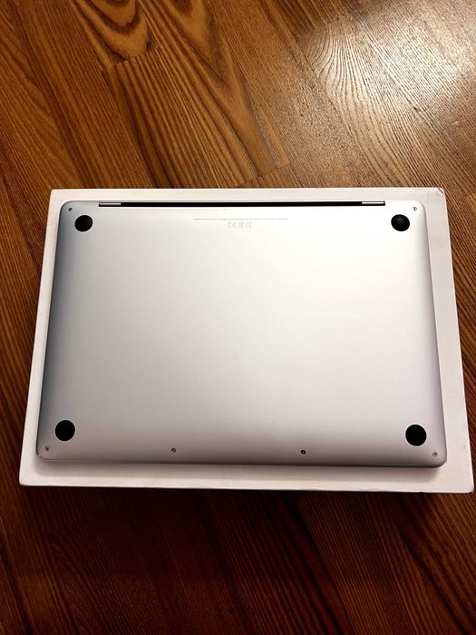 MacBook Pro M2 | 512GB SSD | 8GB RAM