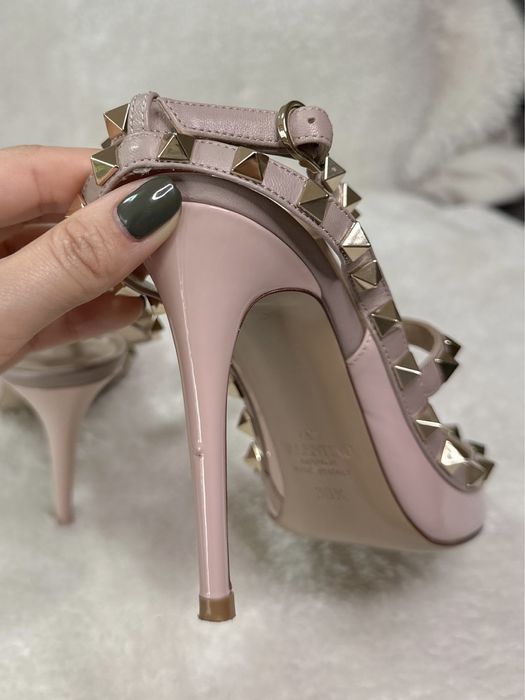 Sapatos salto alto Originais Valentino Garavani Rockstud