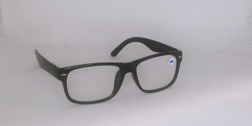 Okulary korekcyjne plus 4 dioptry i GRATIS