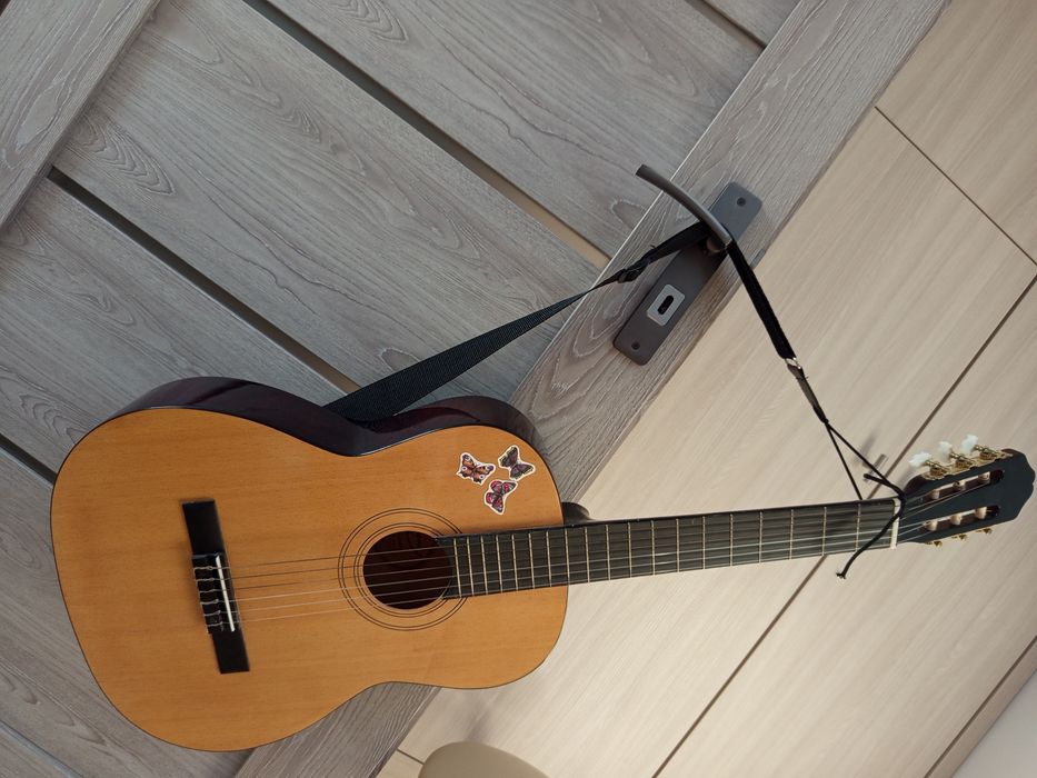 Gitara akustyczna