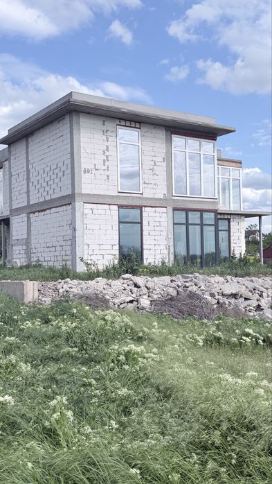 Продам современный дом с.Вольное ,Красный Шахтарь