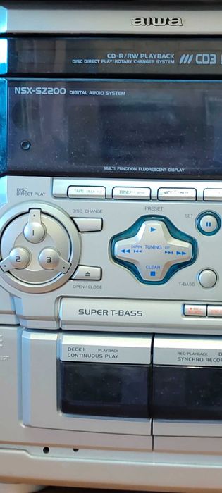 Музичний центр. Музыкальный центр Aiwa NSX-SZ200. Колонки. Усилитель.