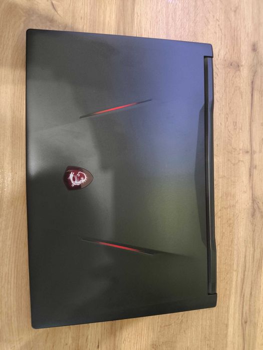 Ігровий ноутбук MSI GL73 8SC 17.3 i7 GTX1650 4GB 16GB 500SSD