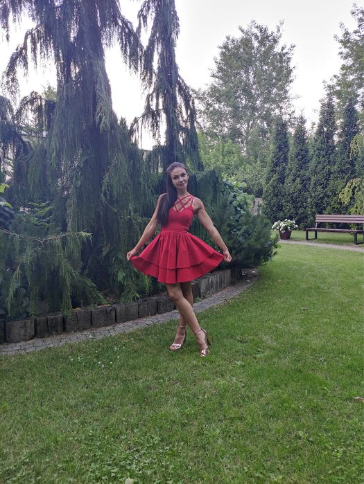 Czerwona sukienka