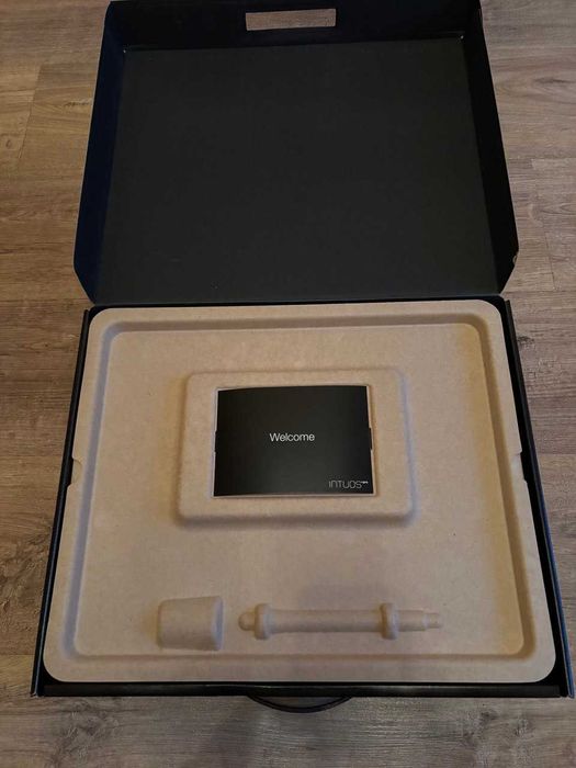 Графічний планшет Wacom Intuos Pro Medium (PTH-651-RUPL)