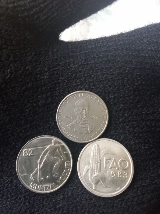 Moedas Comemorativas (3) de 2.50 Escudos