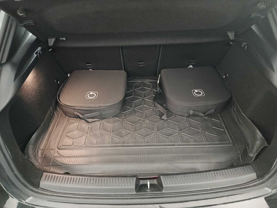 Vendo Mercedez Benz A250e, Hibrido Plug In, como novo, Com Garantia de Fabrica