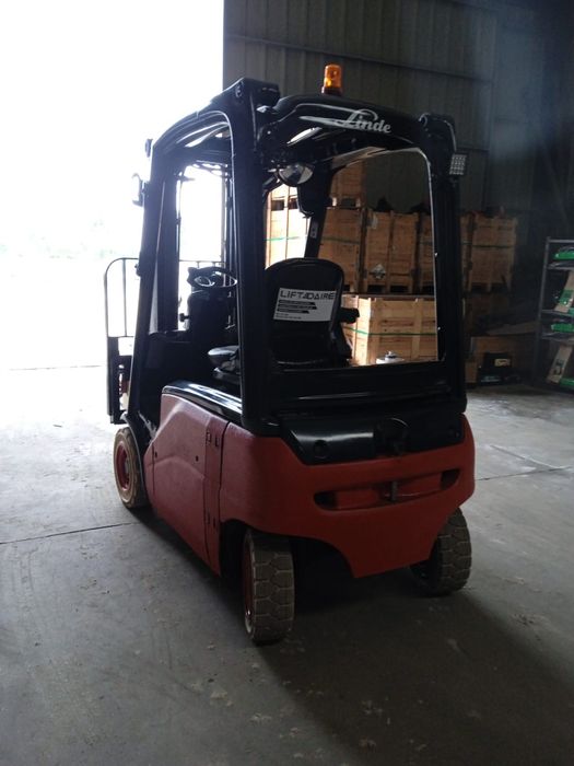 Empilhador Elétrico Linde E16C e E16P