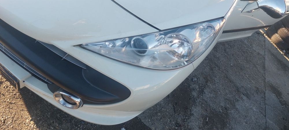 Reflektory lampy przednie peugeot 207 cc