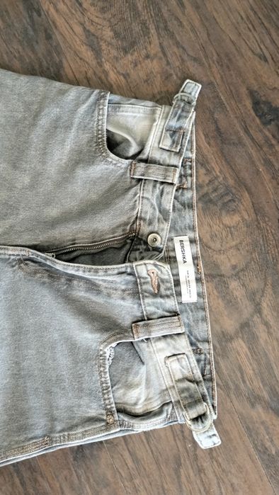 Spodnie damskie jeans Bershka 36
