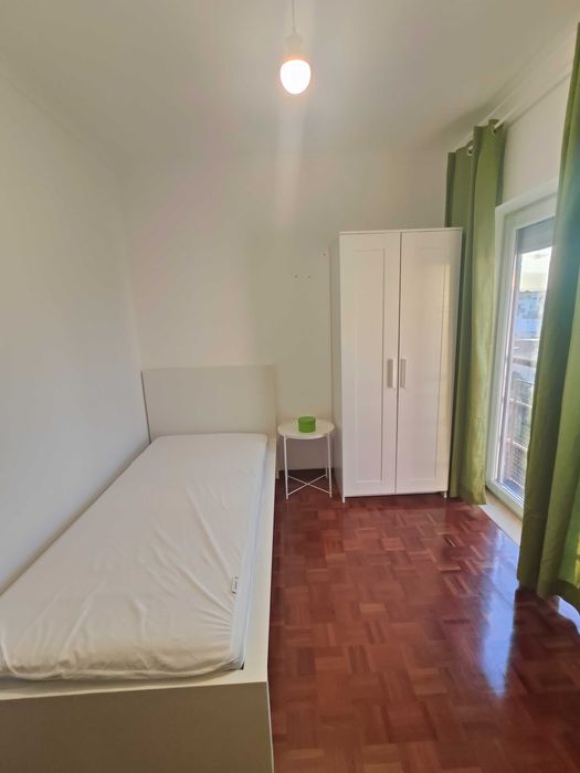 Quartos para arrendamento universitário Marvila - com recibo e despesas  incluídas